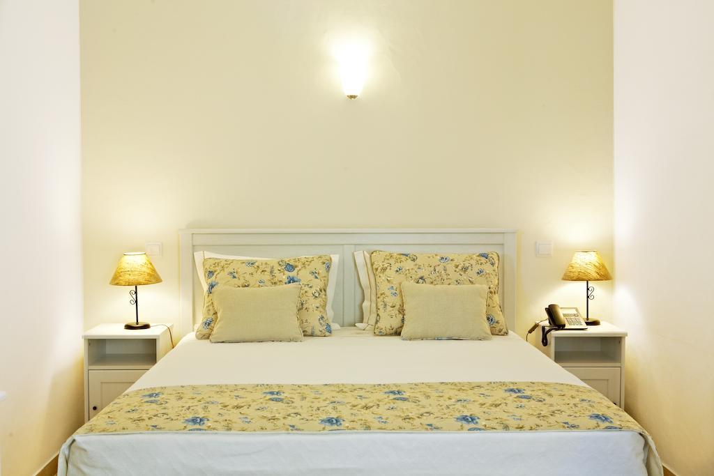 Outeiro Do Barro Guest House Reguengos de Monsaraz Phòng bức ảnh